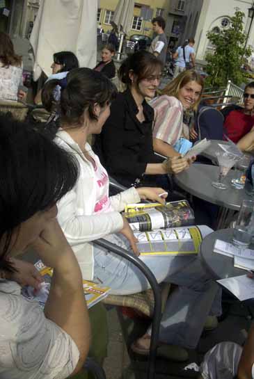 05038cafe-hipp.jpg  (1000 kB)