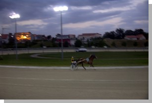 05042rennbahn.JPG  (81 kB)